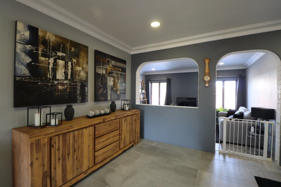 3 Bedroom Property for Sale in Sherwood Eastern Cape